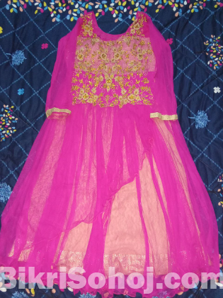 মেয়েদের জন্য গাউন। ভালো কোয়ালিটির প্রোডাক্ট